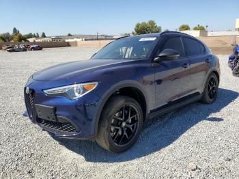  Salvage Alfa Romeo Stelvio