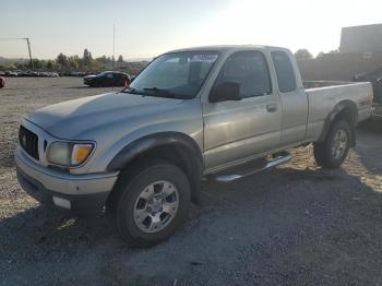  Salvage Toyota Tacoma