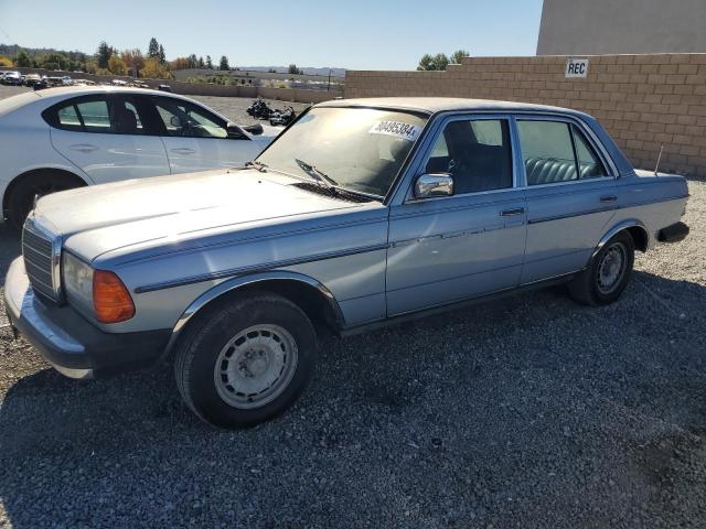  Salvage Mercedes-Benz 300-Class