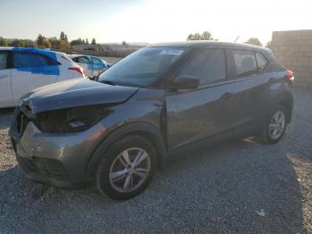  Salvage Nissan Kicks