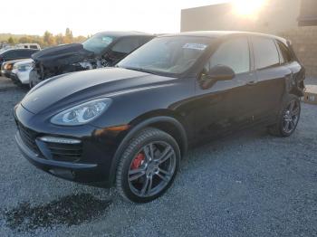  Salvage Porsche Cayenne