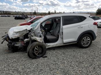  Salvage Hyundai TUCSON