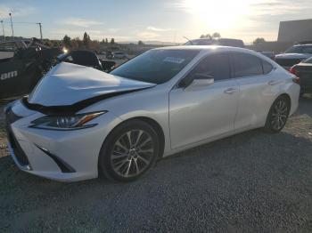  Salvage Lexus Es