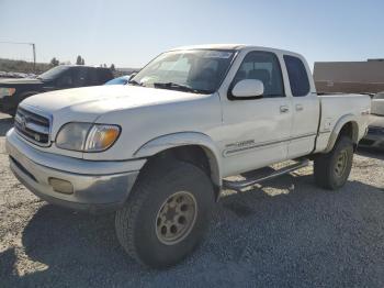  Salvage Toyota Tundra