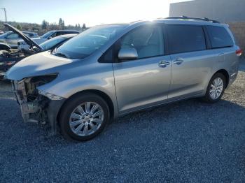  Salvage Toyota Sienna