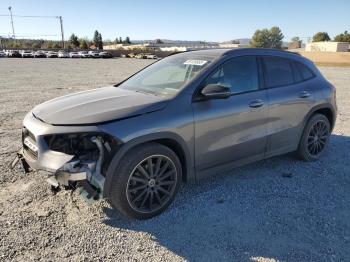  Salvage Mercedes-Benz GLA