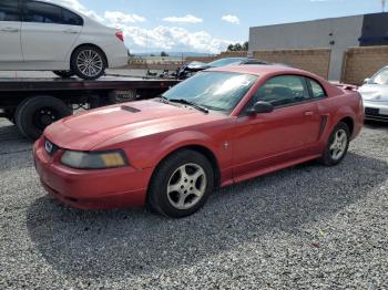  Salvage Ford Mustang