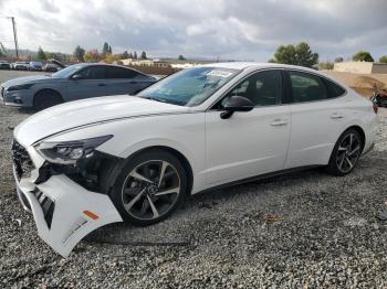  Salvage Hyundai SONATA