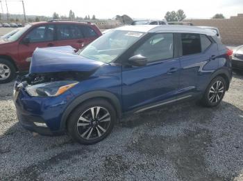  Salvage Nissan Kicks