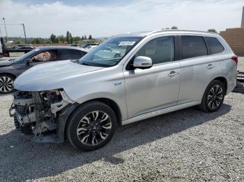  Salvage Mitsubishi Outlander