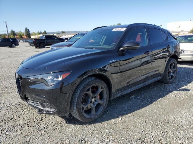  Salvage Alfa Romeo Stelvio