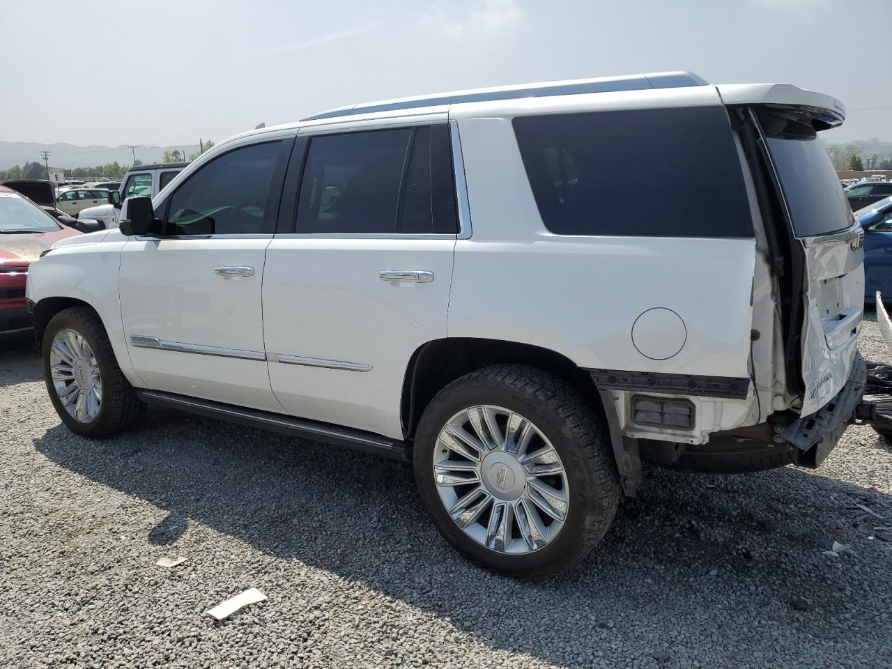 Cadillac Escalade Platinum Image 12
