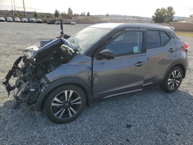  Salvage Nissan Kicks