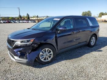  Salvage Kia Carnival