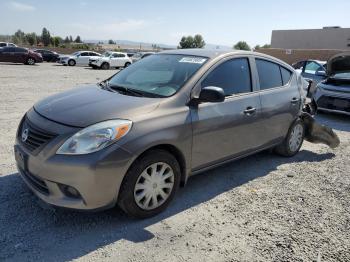  Salvage Nissan Versa