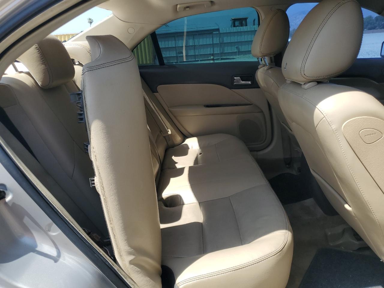 Ford Fusion Sel Image 12