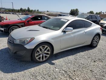  Salvage Hyundai Genesis