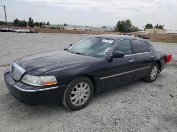  Salvage Lincoln Towncar