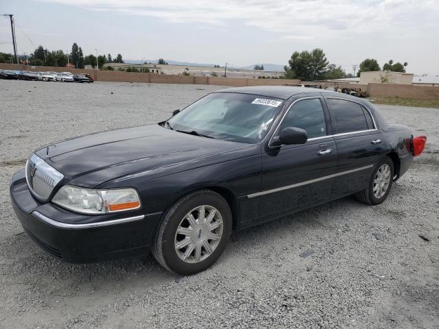  Salvage Lincoln Towncar