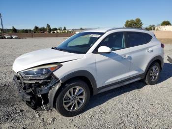  Salvage Hyundai TUCSON