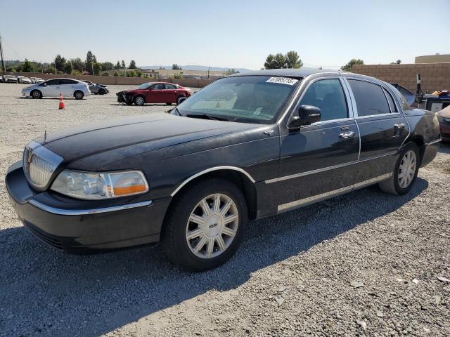  Salvage Lincoln Towncar
