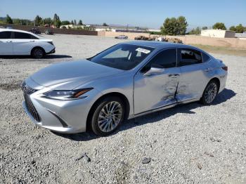  Salvage Lexus Es