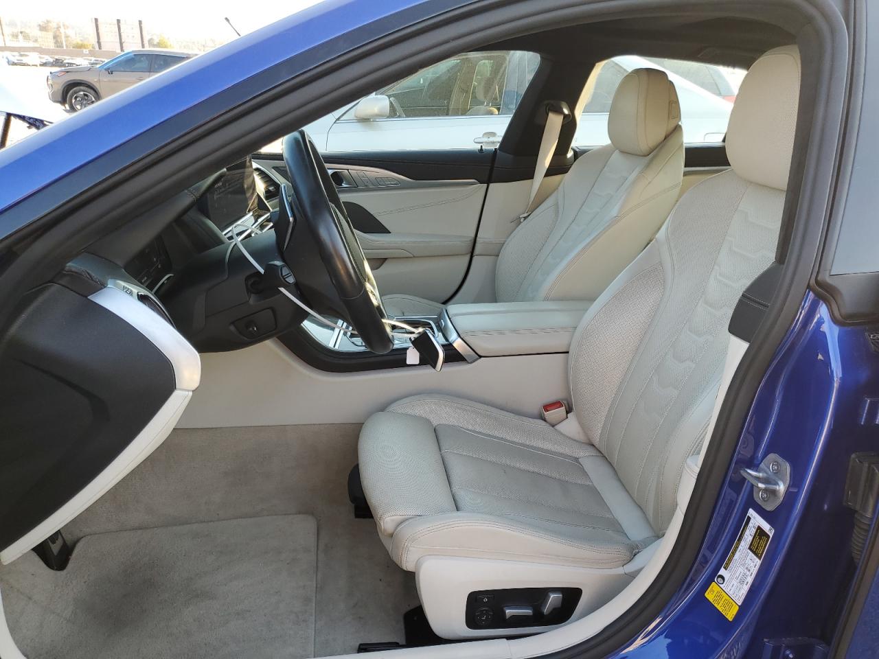 BMW 8 Series Image 5