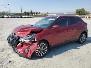  Salvage Nissan Kicks
