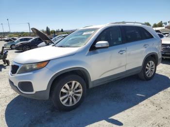  Salvage Kia Sorento