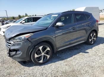  Salvage Hyundai TUCSON