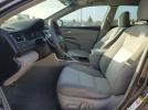 Toyota Camry Le Image 4
