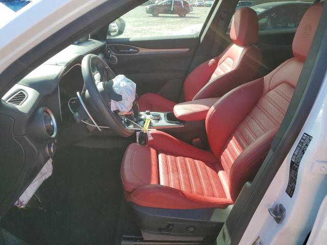 Alfa Romeo Stelvio Ti Image 7