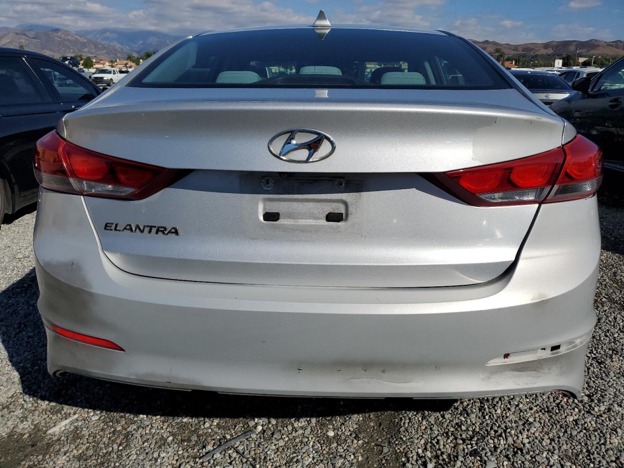 Hyundai ELANTRA Se Image 9