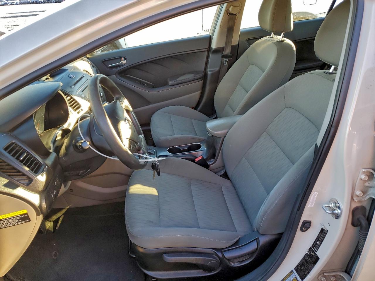 Kia Forte Lx Image 9