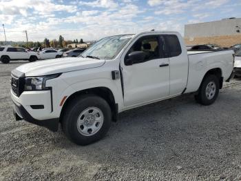  Salvage Nissan Frontier