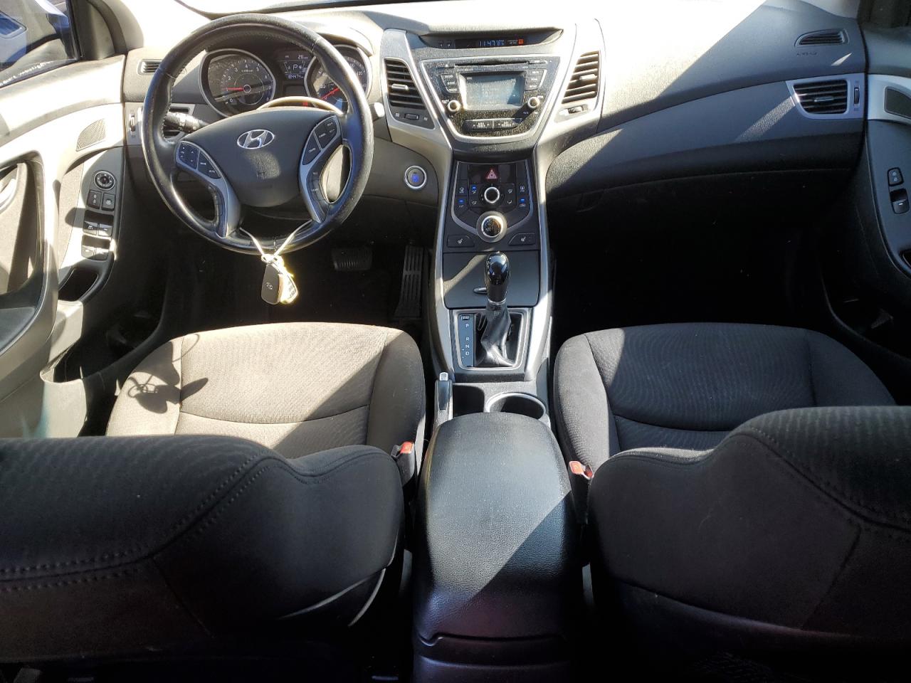 Hyundai ELANTRA Se Image 8