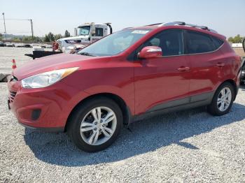  Salvage Hyundai TUCSON