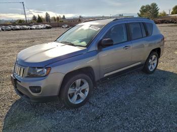  Salvage Jeep Compass