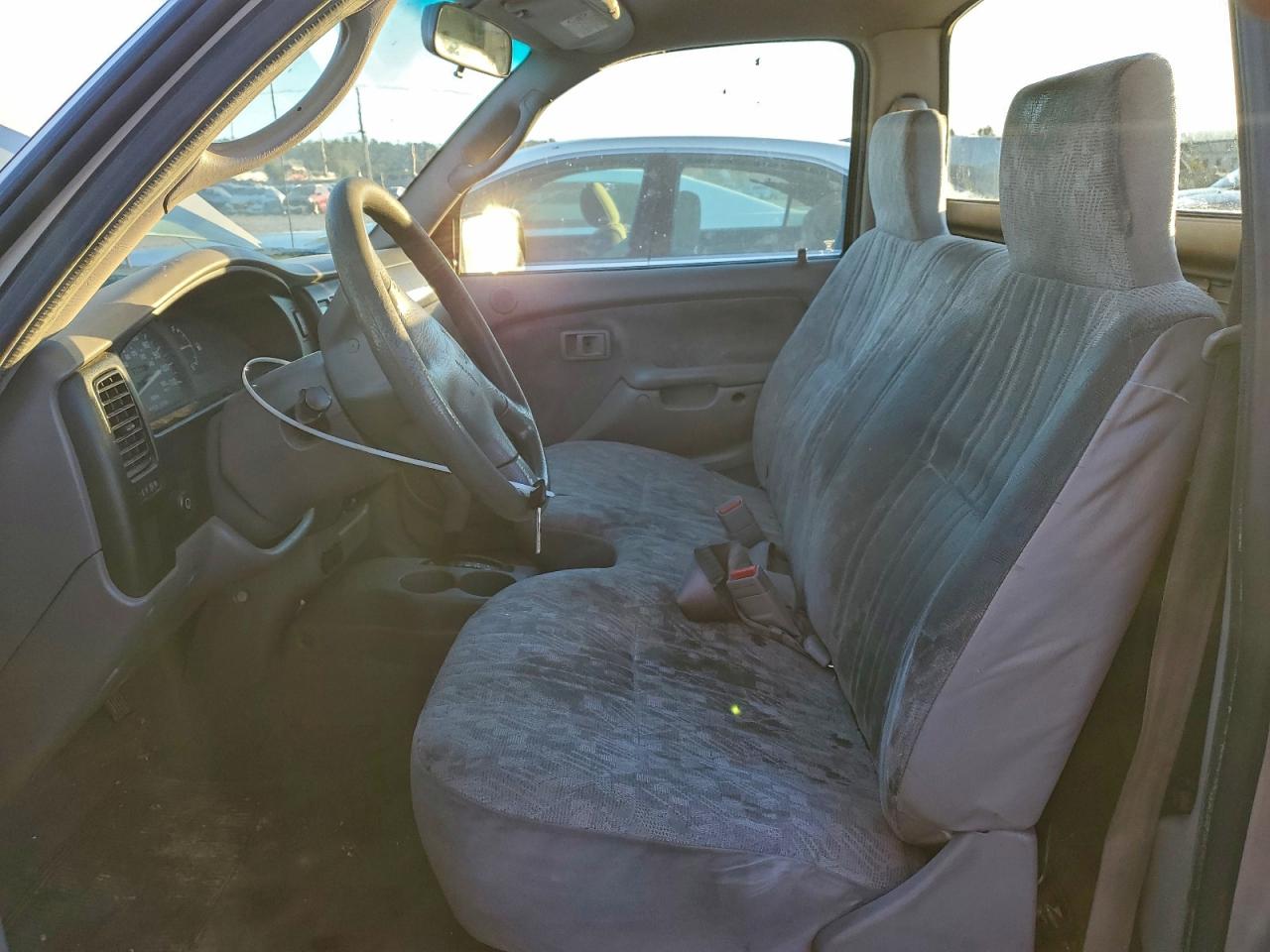 Toyota Tacoma Image 6