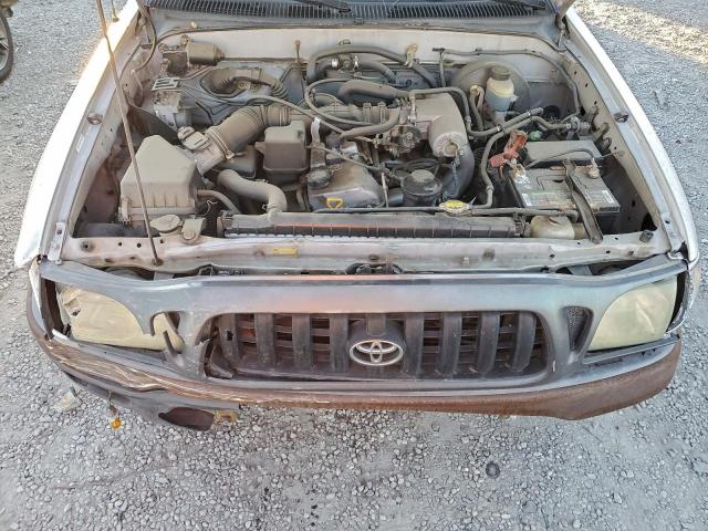 Toyota Tacoma Image 12