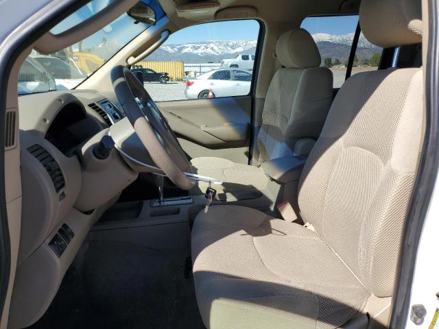 Nissan Frontier Crew Cab Le Image 5