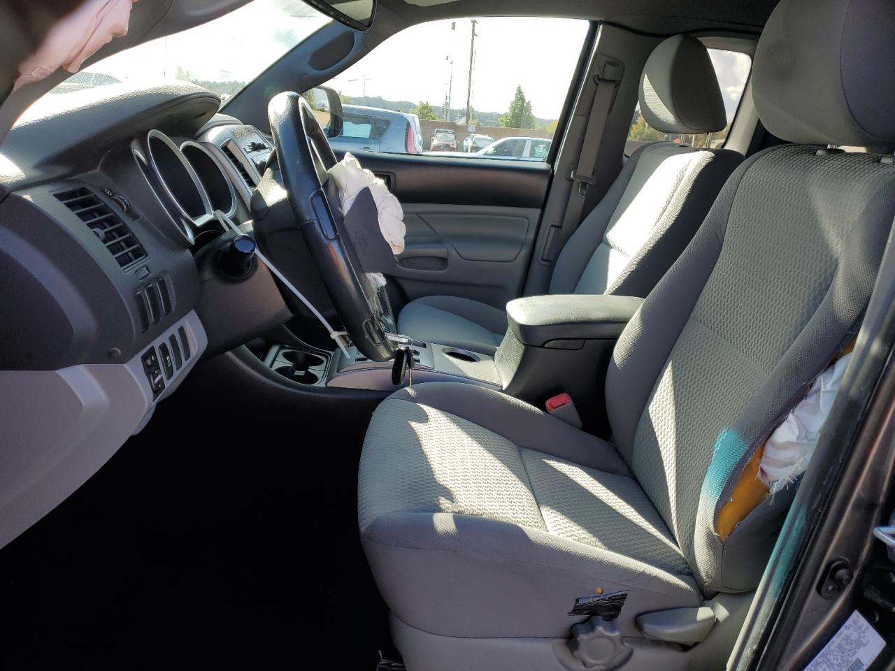 Toyota Tacoma Prerunner Access Cab Image 2