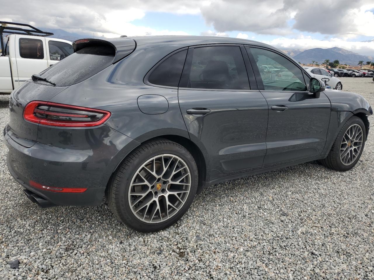 Porsche Macan Image 3