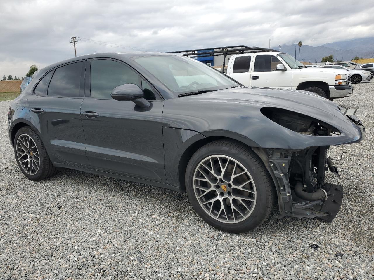 Porsche Macan Image 4