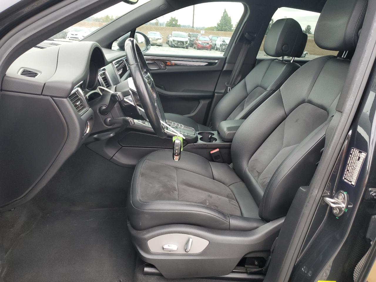 Porsche Macan Image 6