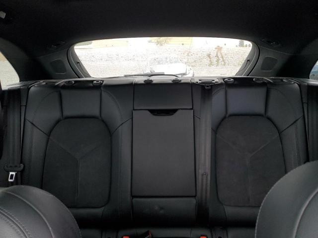 Porsche Macan Image 12