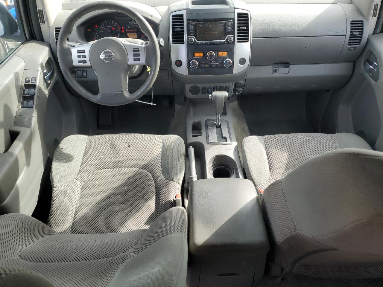 Nissan Frontier S Image 12