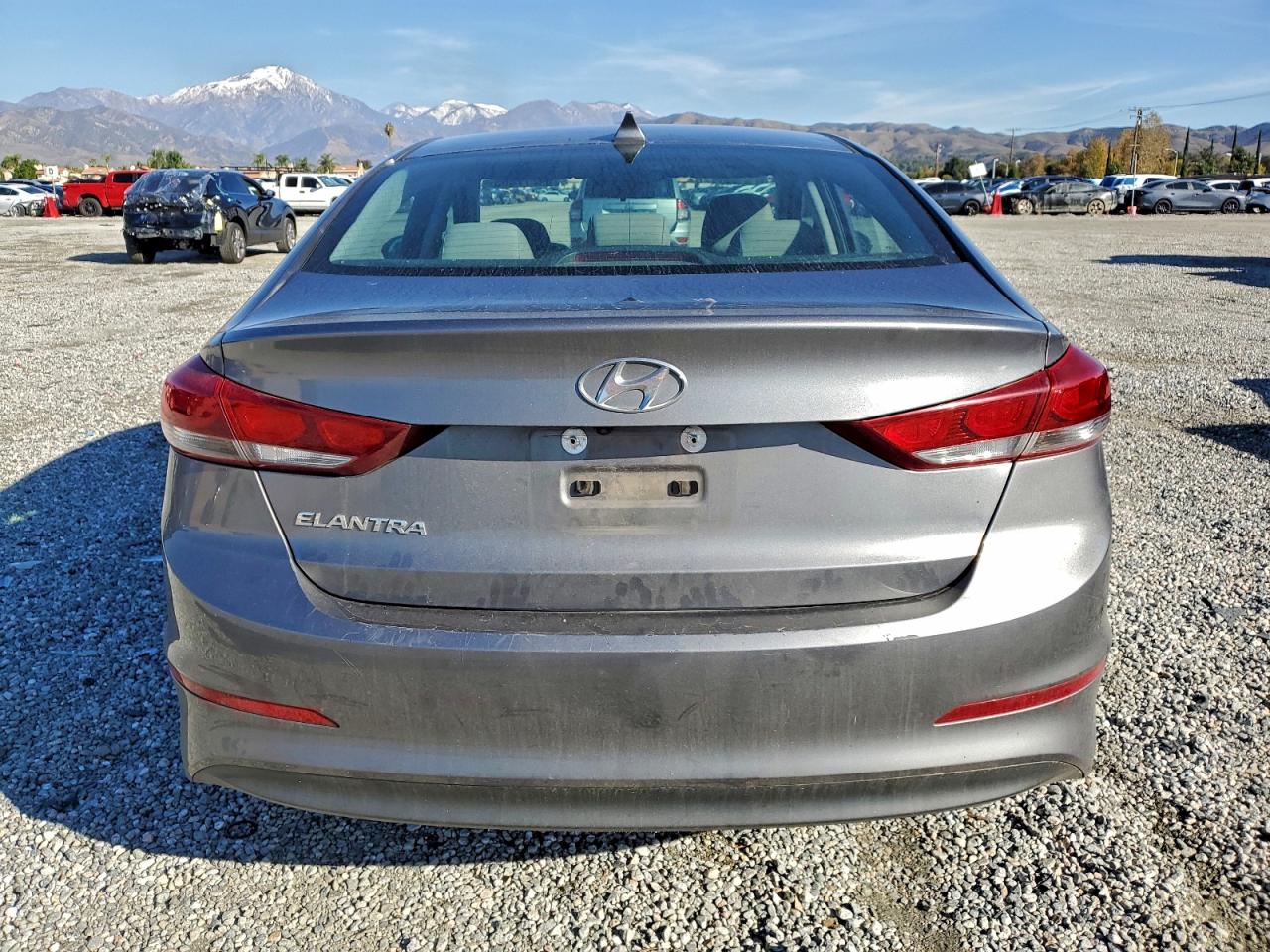 Hyundai ELANTRA Sel Image 10