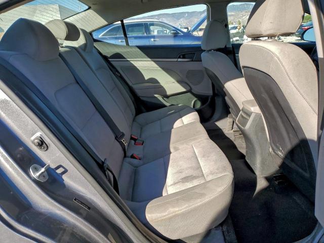 Hyundai ELANTRA Sel Image 2