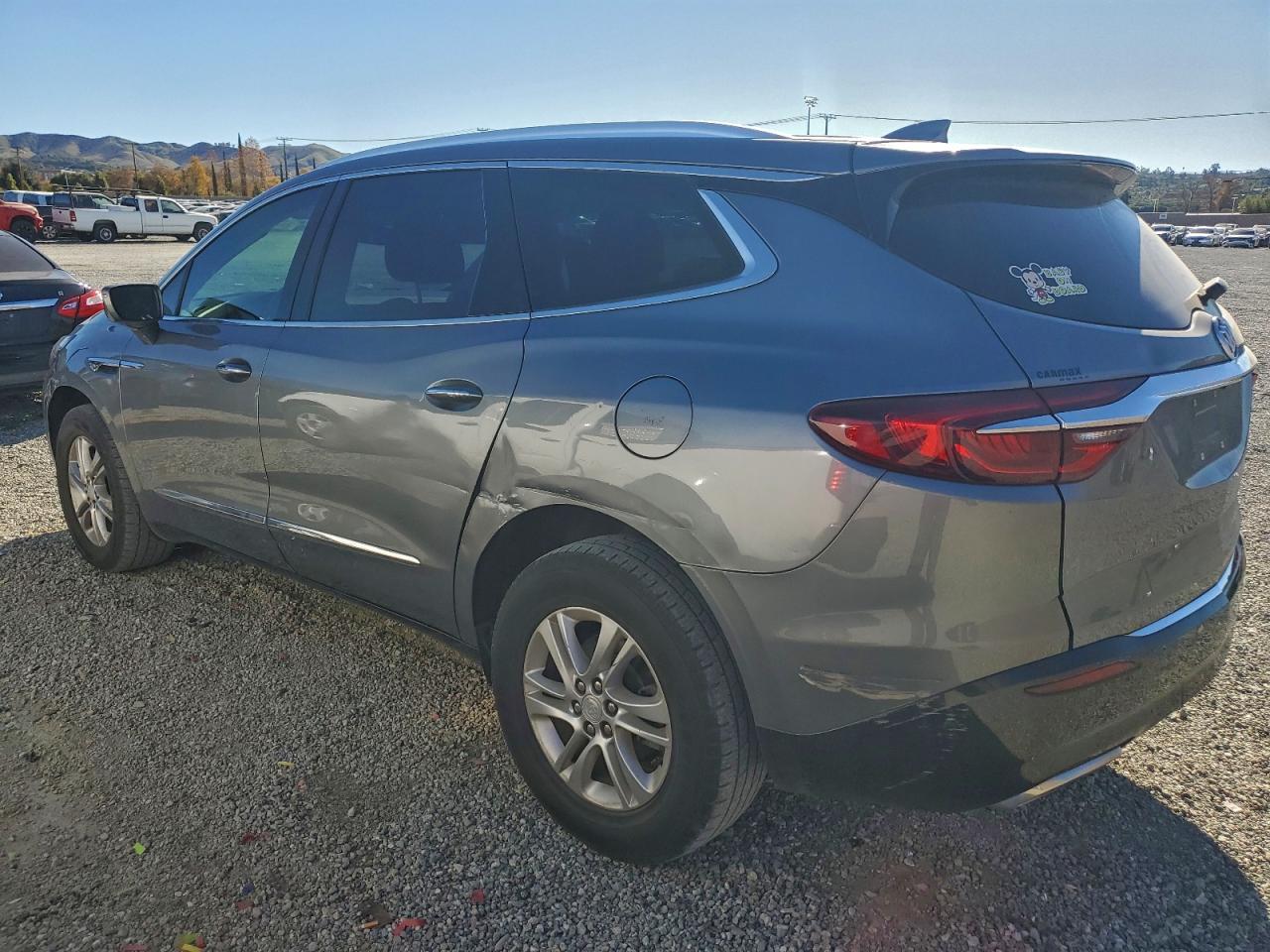 Buick Enclave Essence Image 3